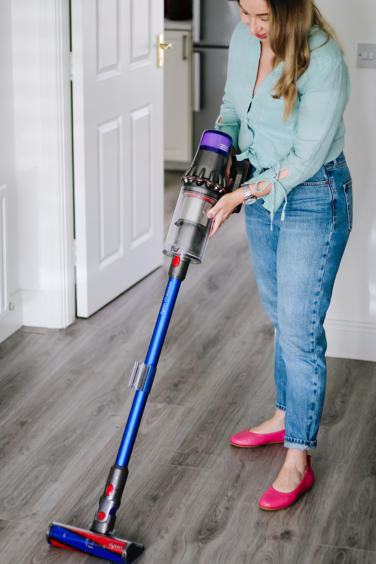 Dyson V11 Absolute Vacuum Review 